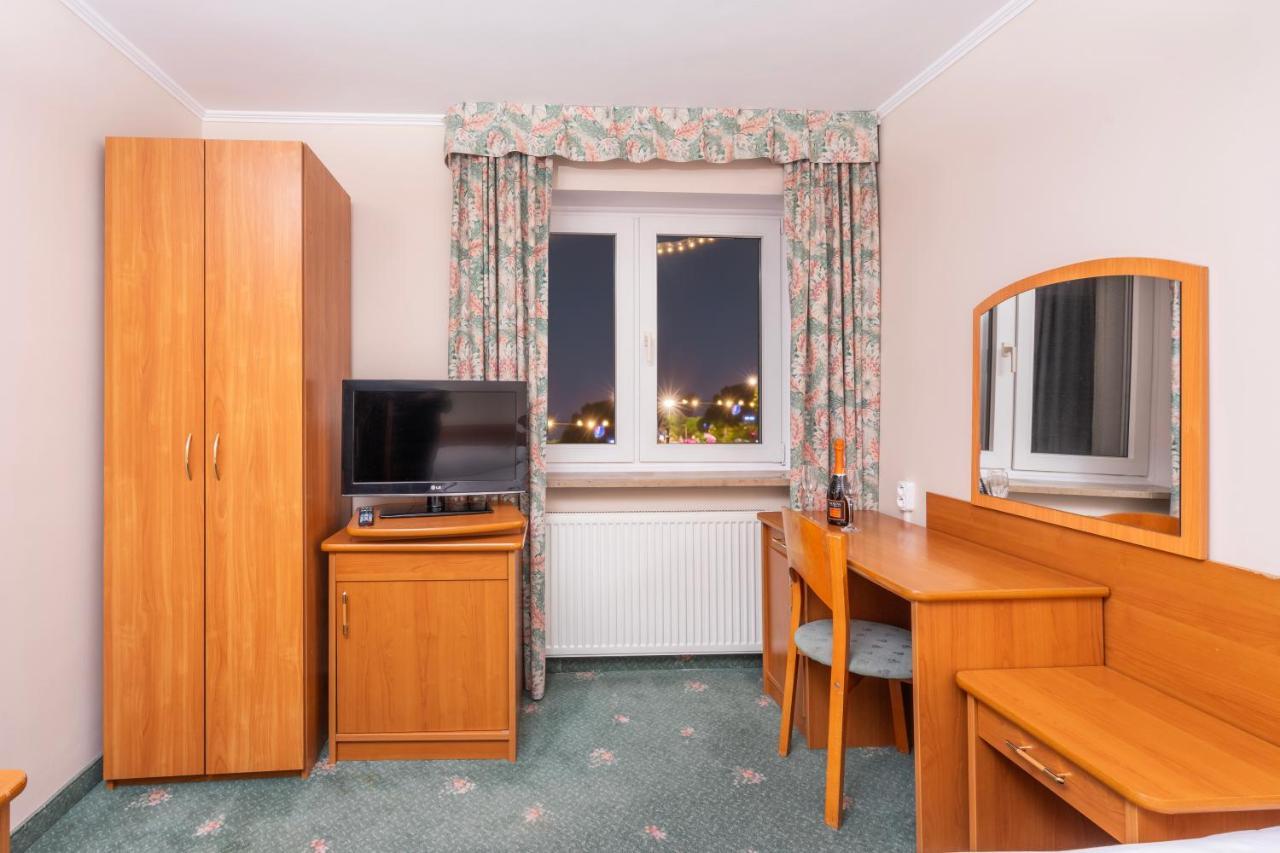 Hotel Victory Home Warsaw Ngoại thất bức ảnh
