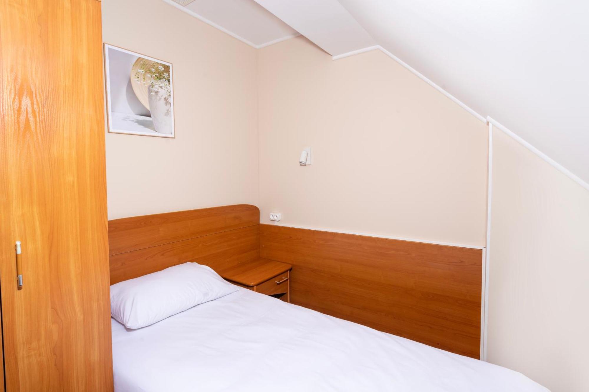 Hotel Victory Home Warsaw Ngoại thất bức ảnh