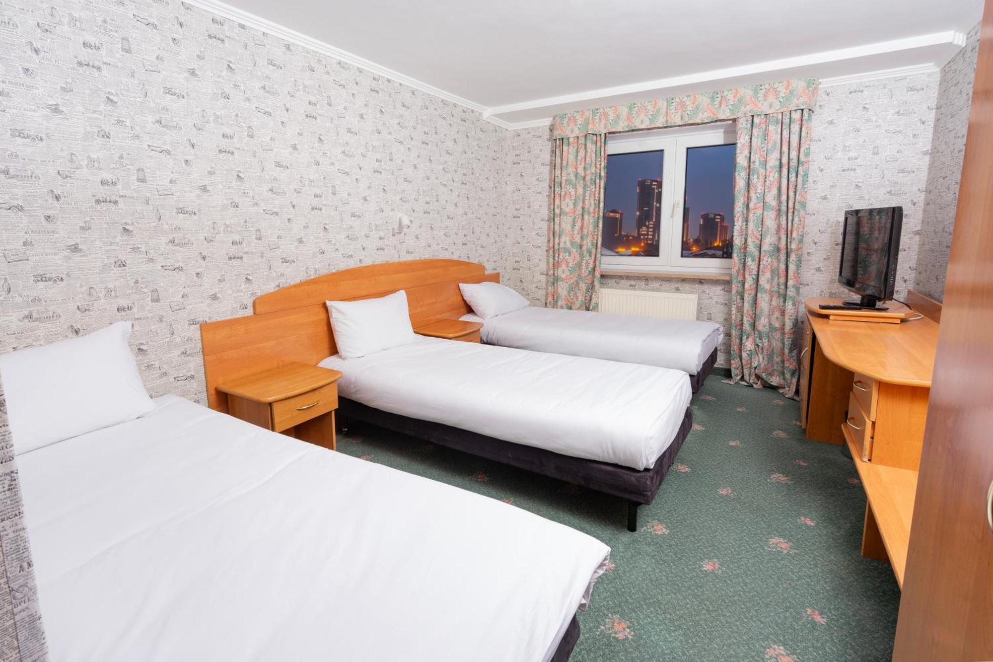 Hotel Victory Home Warsaw Ngoại thất bức ảnh