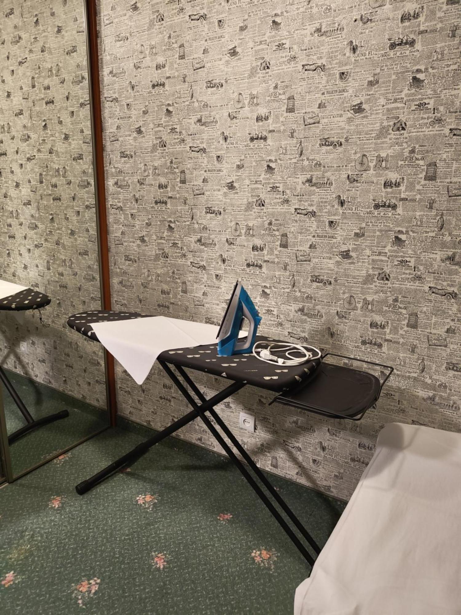Hotel Victory Home Warsaw Ngoại thất bức ảnh