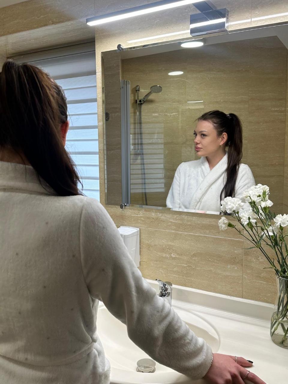Hotel Victory Home Warsaw Ngoại thất bức ảnh